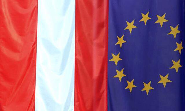 Oesterreich und EU-Fahne