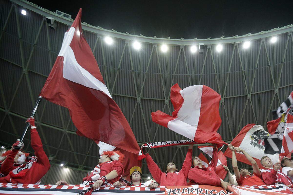 48.500 Zuschauer waren gekommen, um Österreich im entscheidenden WM-Qualifikationsspiel zu unterstützen.