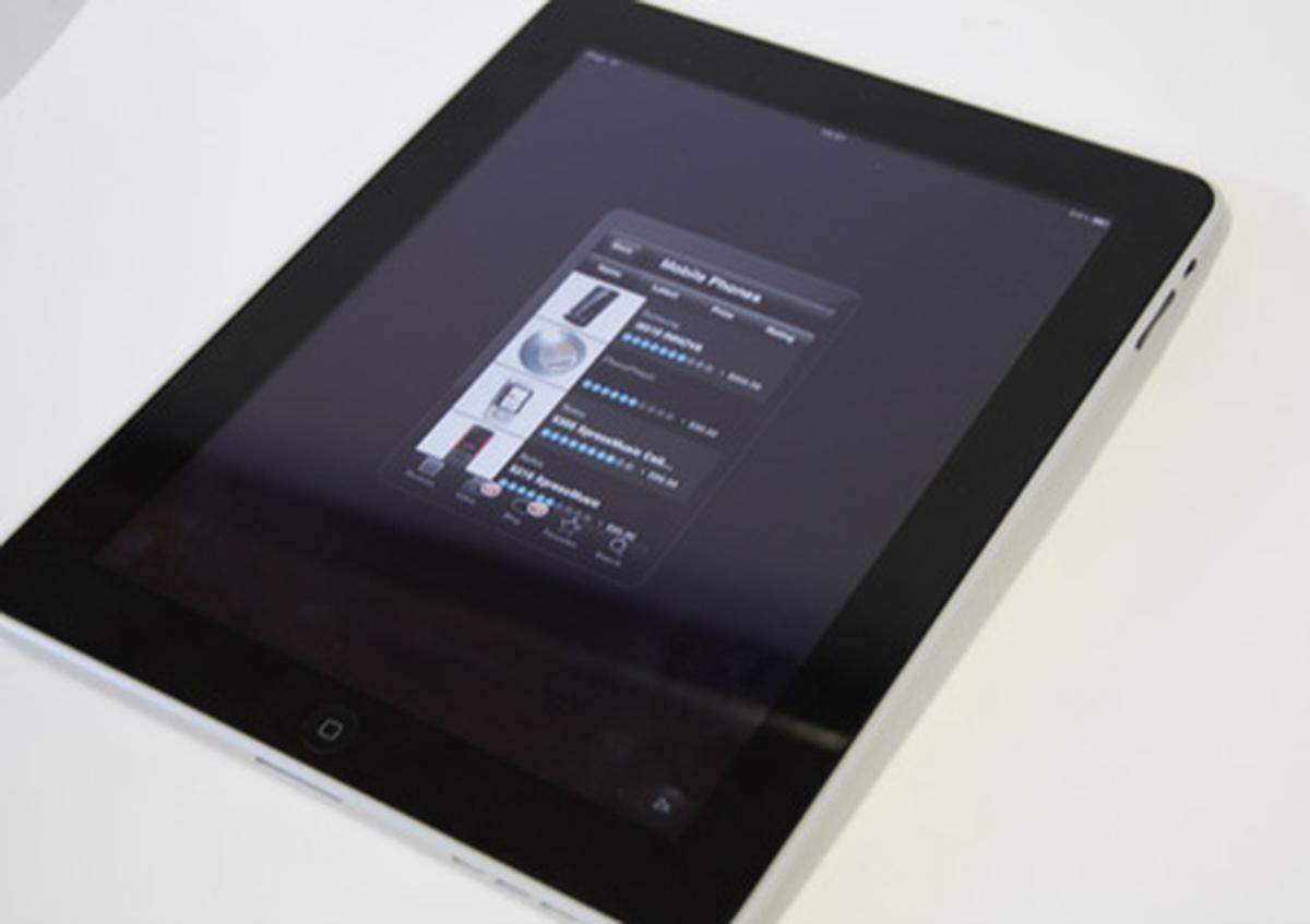 iPhone Apps können auch am iPad verwendet werden - das Betriebssystem ist schließlich dasselbe. Sie werden jedoch zunächst nur in der Größe des Smartphone-Displays angezeigt und lassen sich zwar aufblasen, sehen dann in der Regel aber verpixelt aus.