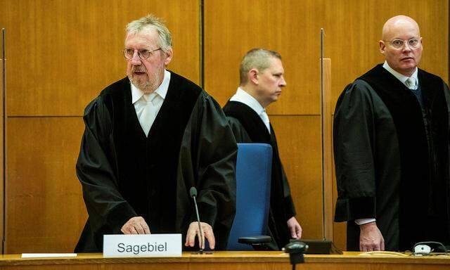 Der vorsitzende Richter Thomas Sagebiel führte durch den Prozess gegen die zwei Angeklagten im Fall Lübcke.