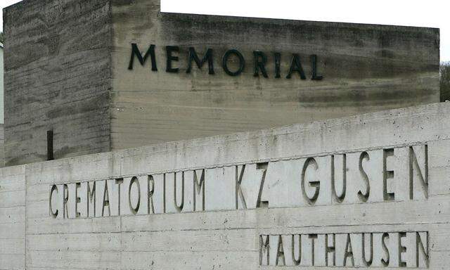 Das umstrittene Memorial des oberösterreichischen KZ Gusen soll nach dem Willen der türkis-grünen Regierung ausgebaut werden.