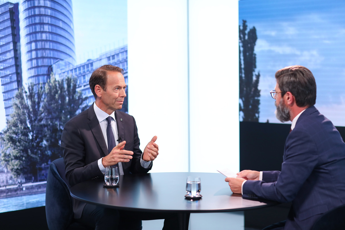 Andreas Brandstetter, CEO der UNIQA Insurance Group, im Gespräch mit Michael Köttritsch („Die Presse“).