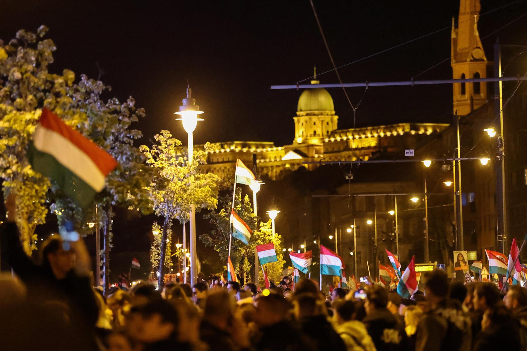 „Danke Ungarn“: Péter Magyar feiert Sieg über Viktor Orbán [premium]