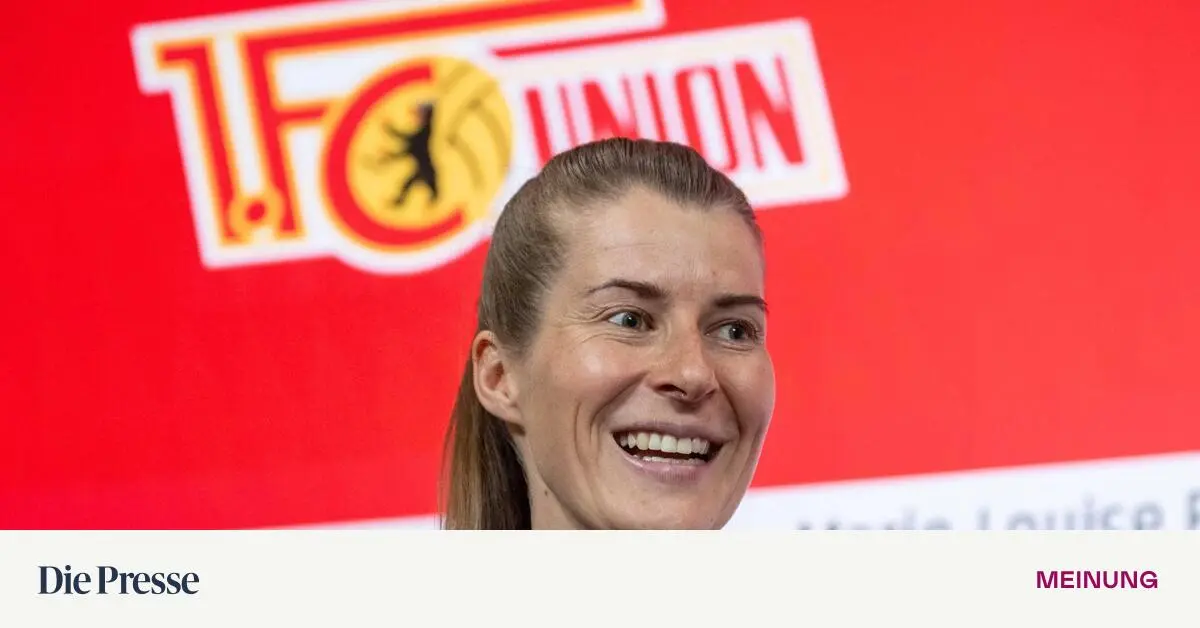 die-einzig-richtige-antwort-auf-den-internet-hass-mehr-marie-louise-etas-im-fu-ball-premium