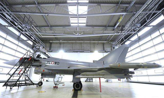 THEMENBILD: EUROFIGHTER IM FLIEGERHORST HINTERSTOISSER