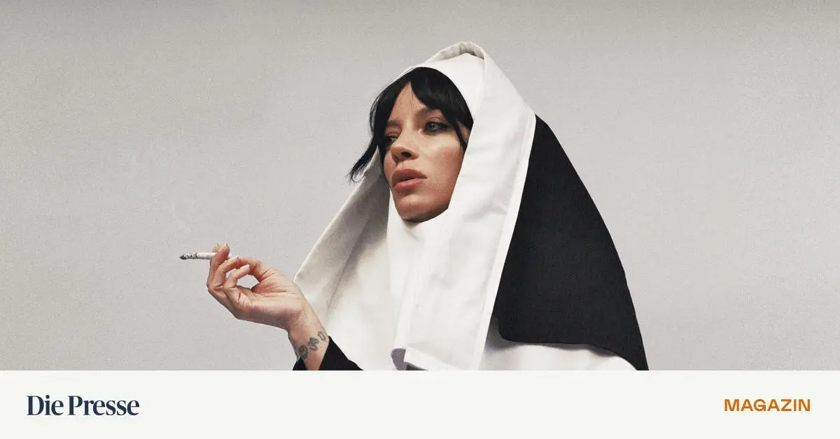 Was-reizt-die-Mode-am-Spiel-mit-religi-sen-Symbolen-premium-