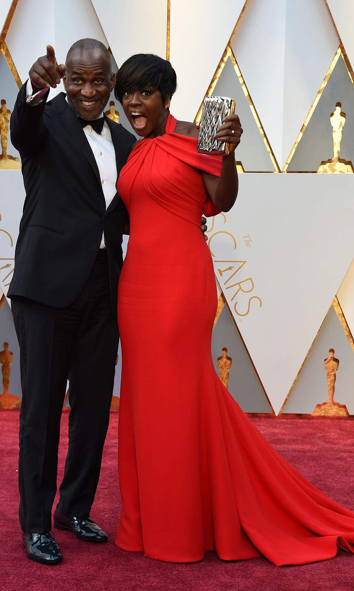 Viola Davis ("Fences") mit ihrem Gatten Julius Tannon. Davis holte sich später den Oscar als beste Nebendarstellerin ab.