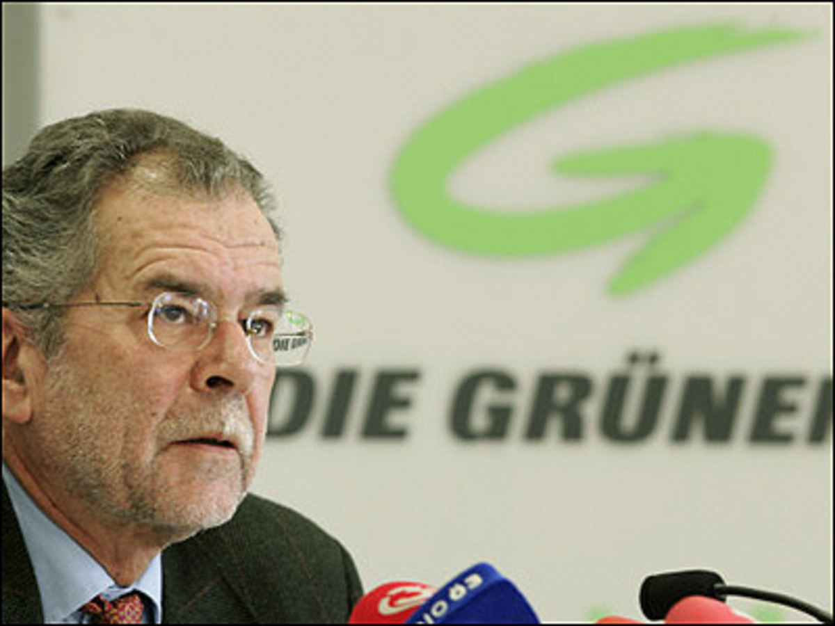 "Große Würfe wird eine Minderheitsregierung nicht leisten können. Wir halten sie jedenfalls für falsch." Grünen-Chef Alexander Van der Bellen.