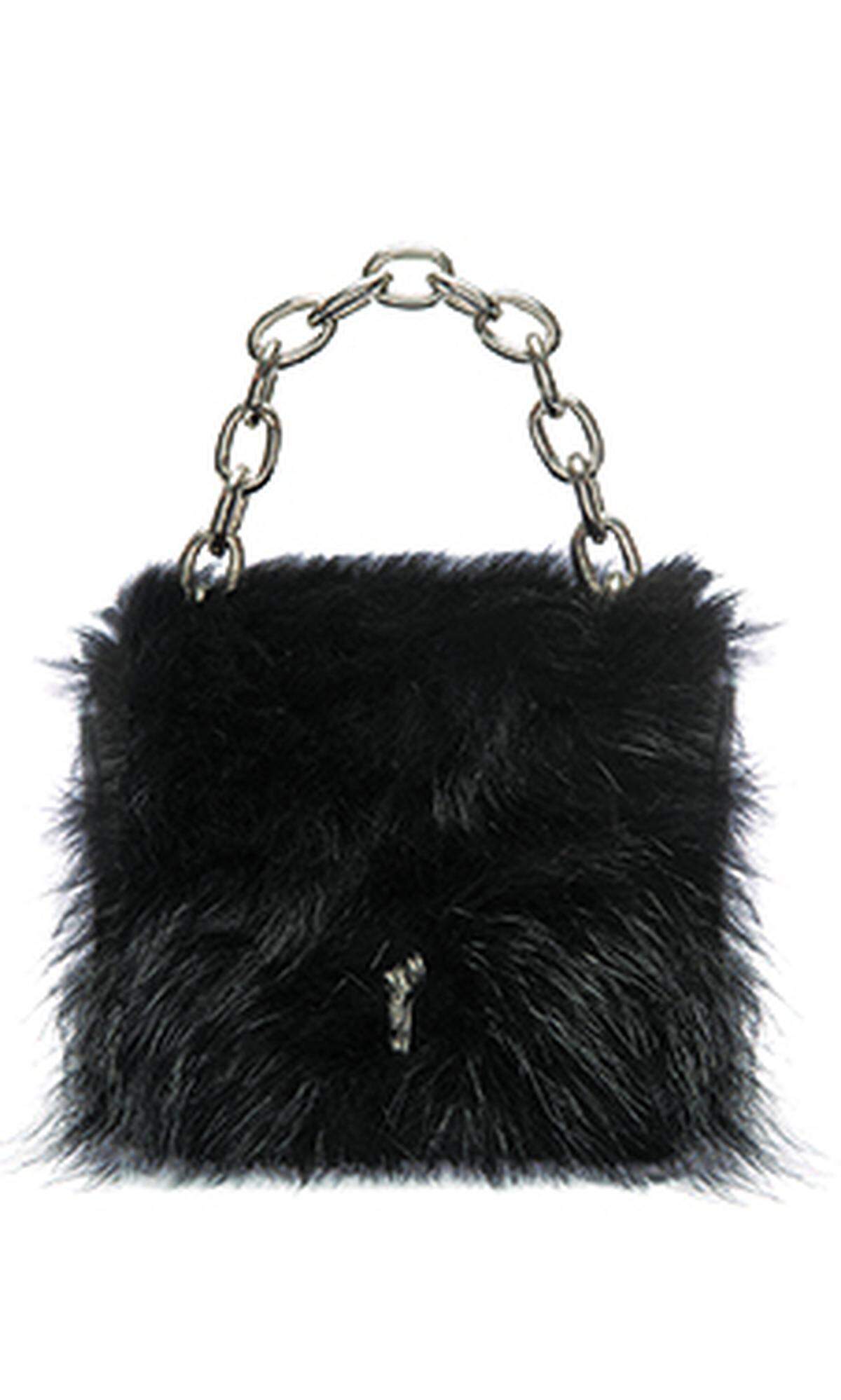 Tasche „Cathy Fur" von Bally, 795 Euro, Graben 12, 1010 Wien