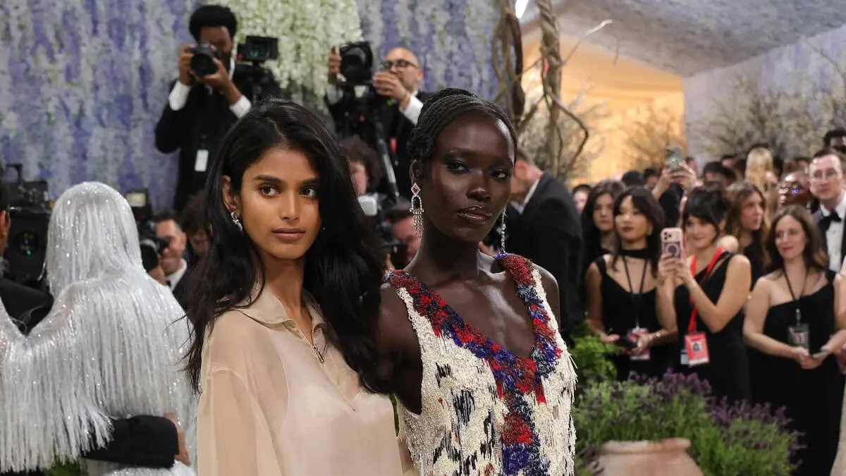 Underdressed-in-Chanel-zur-Met-Gala-premium-
