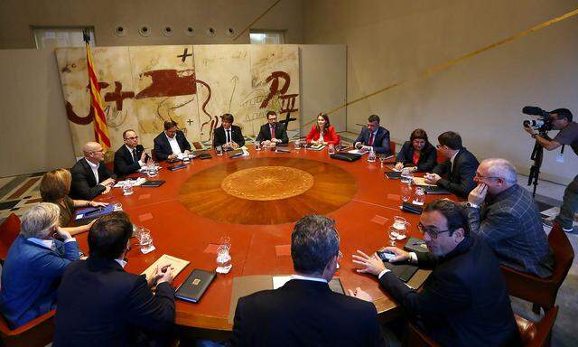Die katalanische Regionalregierung tagte Dienstagvormittag unter Vorsitz von Carles Puigdemont in Barcelona.