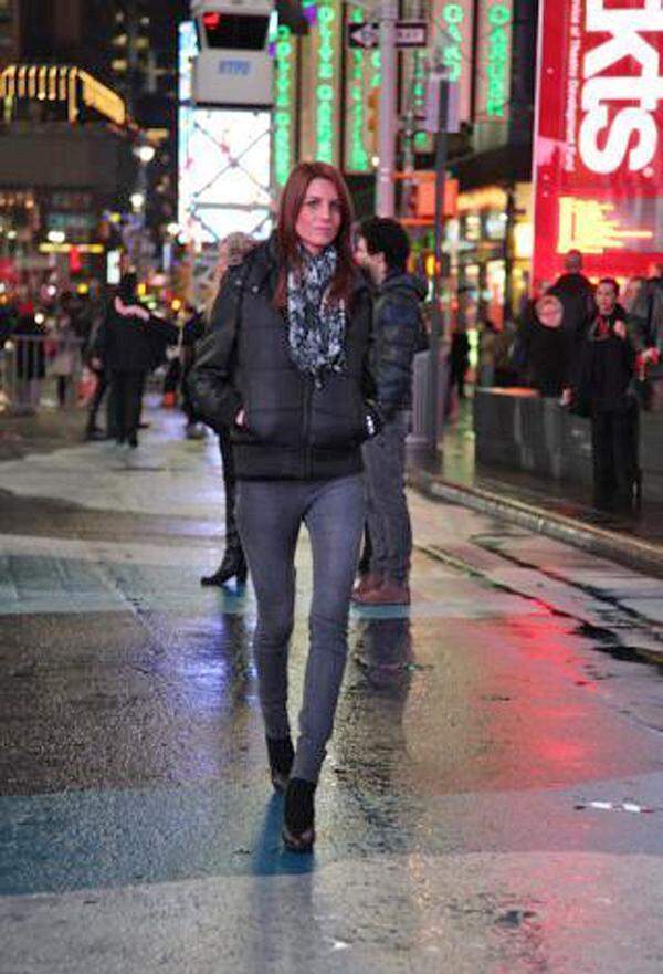Als Abschuss gab es ein Catwalk-Training am Times Square, bei dem Lydia als einzige punkten konnte.  Im Bild: Romana