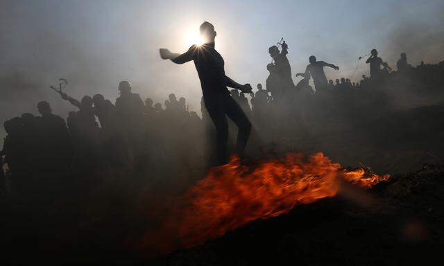 Themenbild: Proteste am Grenzzaun zwischen Israel und Gaza, im südlichen Gazastreifen.