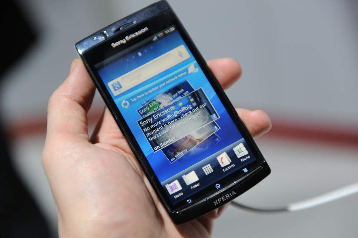 Nach dem eher zwiespältigen Xperia X10 ist das Xperia Arc jetzt der neue Versuch von Sony Ericsson, ein Hochleistungs-Smartphone mit Android-Basis herauszubringen. DiePresse.com konnte sich das Gerät auf dem MWC ansehen, um zu sehen, ob der Hersteller endlich ein ordentliches Android-Handy auf die Beine stellen konnte.