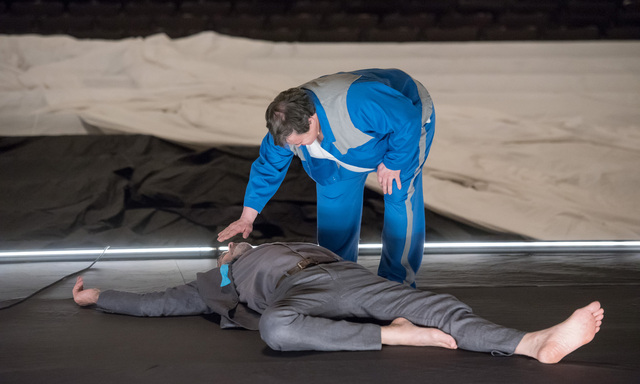 Schöpfungsgeschichten, gespielt von „Menschen mit intellektueller Beeinträchtigung“ 