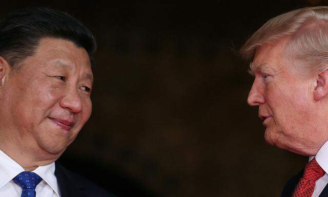 U.S. President Donald Trump welcomes Chinese President Xi Jinping at Mar-a-Lago state in Palm Beach, Florida, U.S.