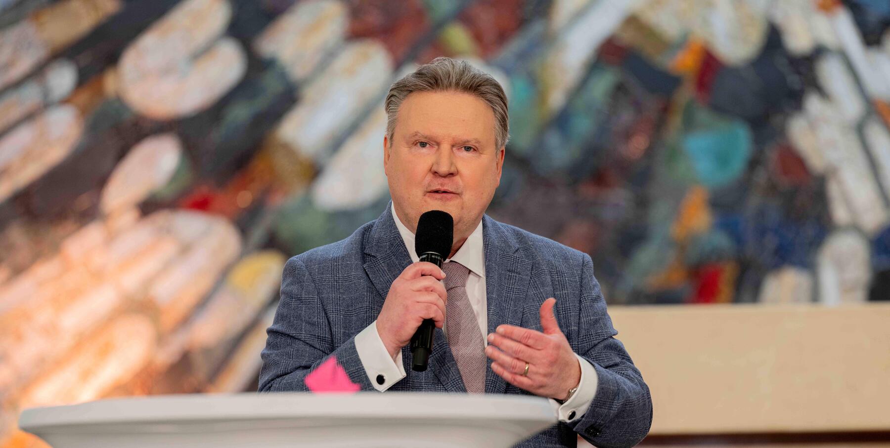 Ludwig prescht vor: Spitäler sollen einheitliches Besoldungssystem bekommen