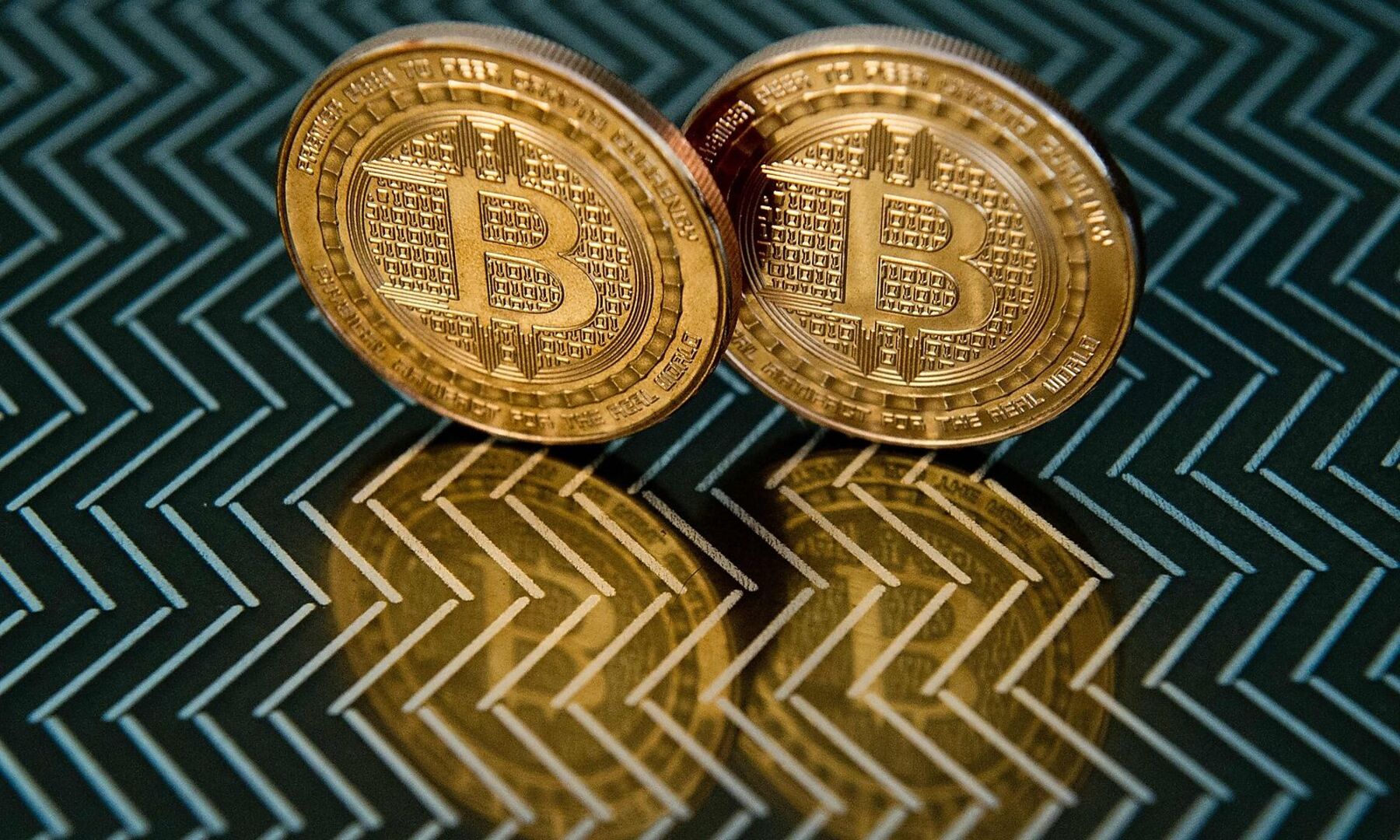 Bitcoin-Höhenflug geht weiter: Kurs steigt über 11000 Dollar – DiePresse.com