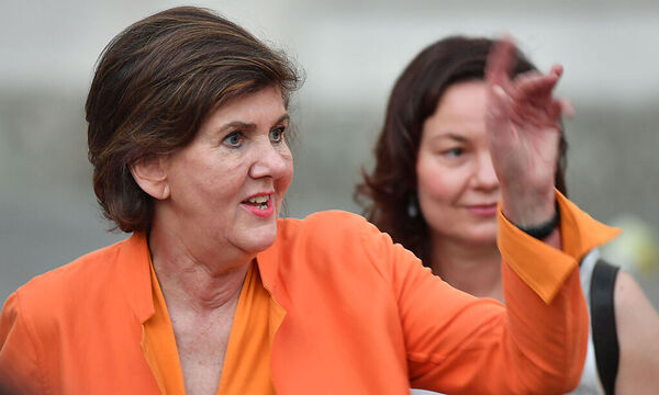 Rabl-Stadler macht weiter.