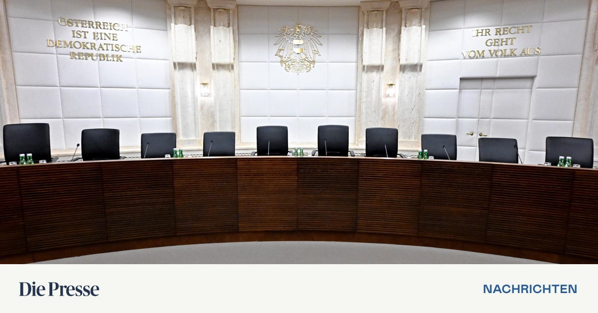 Schaden-in-Millionenh-he-Vier-falsche-Polizisten-stehen-in-Wien-vor-Gericht
