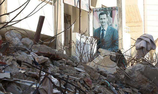 Ein Portrait von Präsident Assad in der syrischen Stadt Jableh.