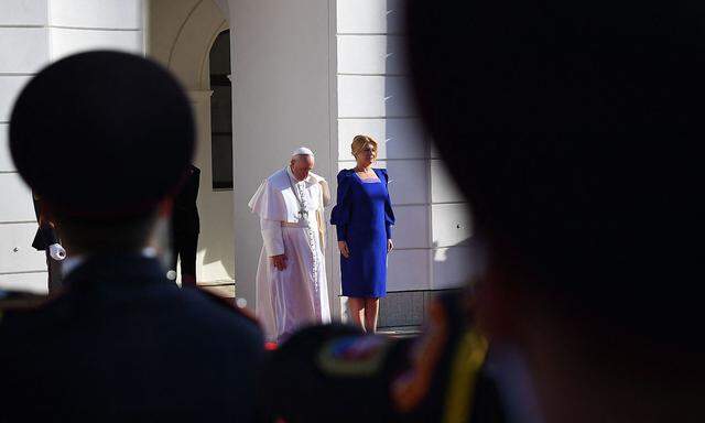 Papst Franziskus traf in Bratislava auf Präsidentin Zuzana Čaputová. 