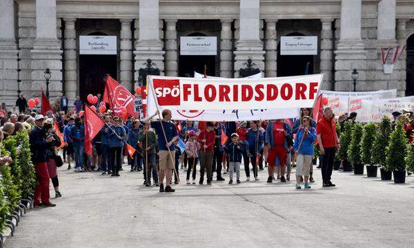 Die Mai-Feiern der Wiener SPÖ stehen heuer noch mehr im Mittelpunkt als sonst üblich. Denn letztmals wird Bürgermeister Michael Häupl (SPÖ) von der Festbühne am Rathausplatz eine Rede schwingen.