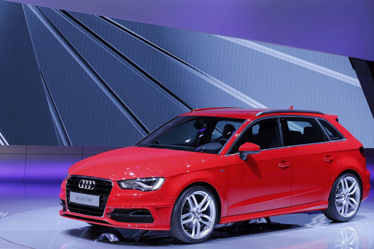 Konglomerate aus dem Modularen Querbaukasten von VW begegnen den Besuchern des Autosalons in Paris quasi auf Schritt und Tritt. Der Audi A3 verdankt dem Produktionssystem eine Abmagerung um bis zu 90 Kilo. Der A3 wird derzeit wahlweise mit einem Diesel- und zwei Benzinmotoren ausgestattet.