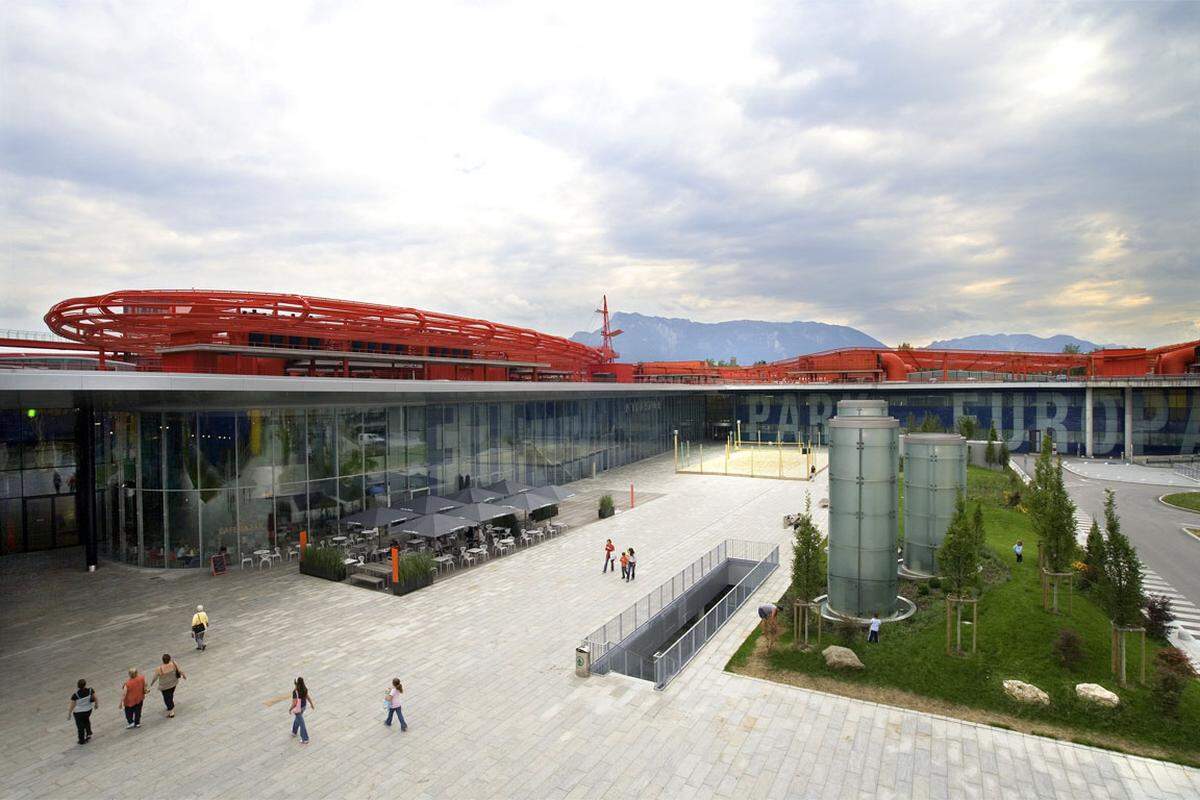 Salzburg  Verkaufsfläche:  50.700 m2 Eröffnung: 1997