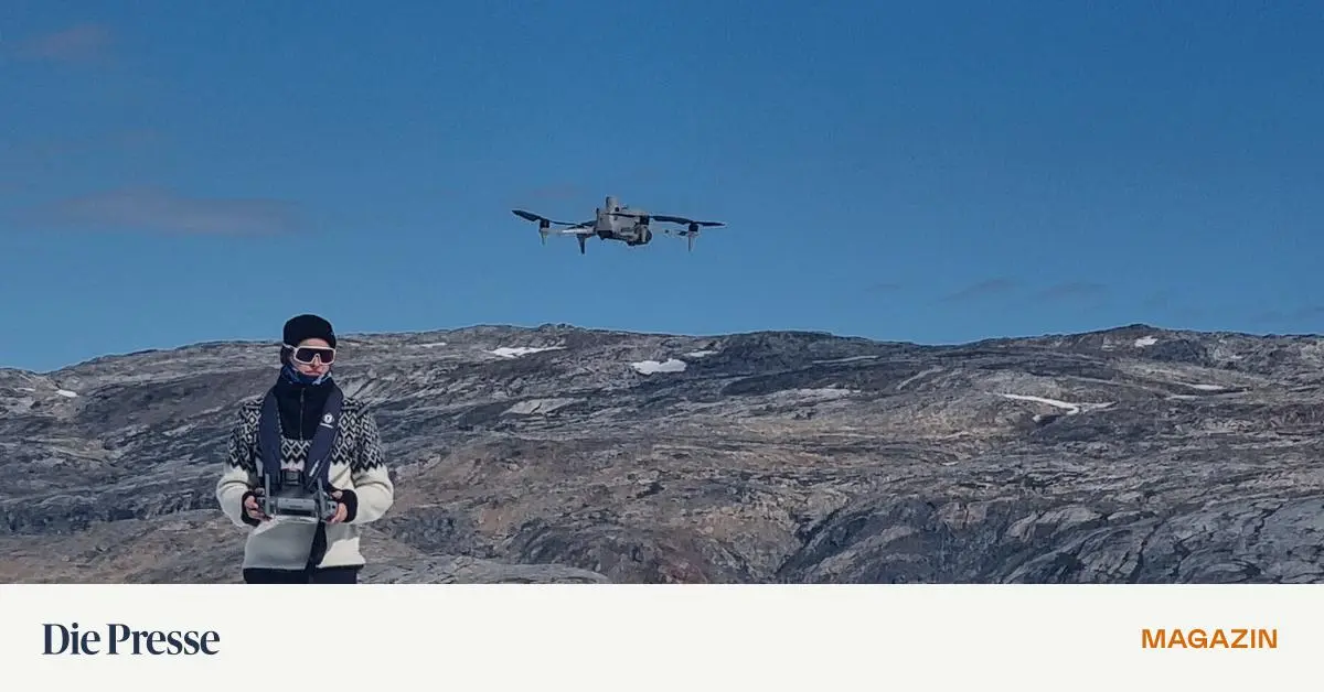 Schnee-und-Eis-lassen-Drohnen-abst-rzen-premium-