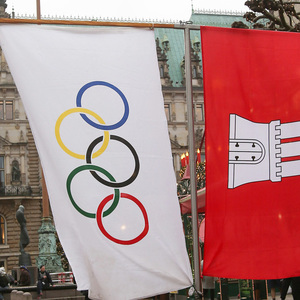 Olympia-Fahne in Hamburg