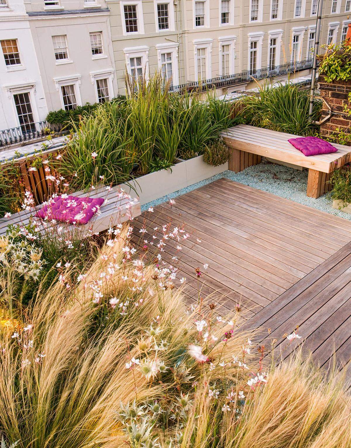 Roof Terrace in Holland Park, London, Großbritannien, Charlotte Rowe Garden Design.
