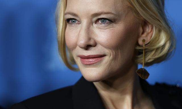 In „Stateless“ hat Cate Blanchett eine Dreifachrolle: Sie ist Produzentin, schrieb am Drehbuch mit und ist in einer Nebenrolle zu sehen.