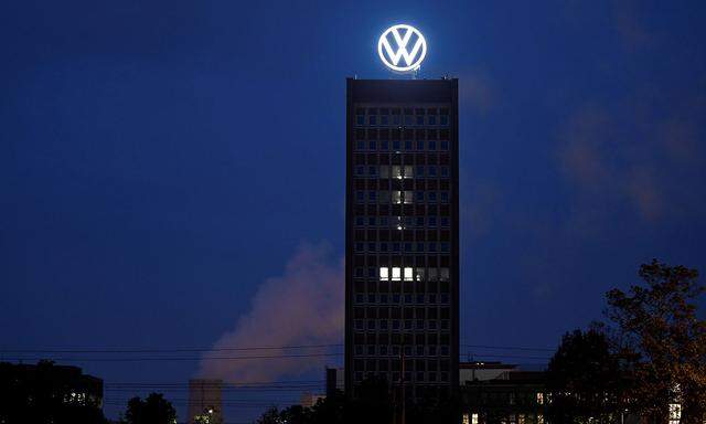 FILE PHOTO: A new logo of German carmaker Volkswagen is unveiled at the VW headquarters in Wolfsburg
