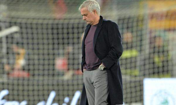 Eine bisher schwache Saison kostet José Mourinho den Job.