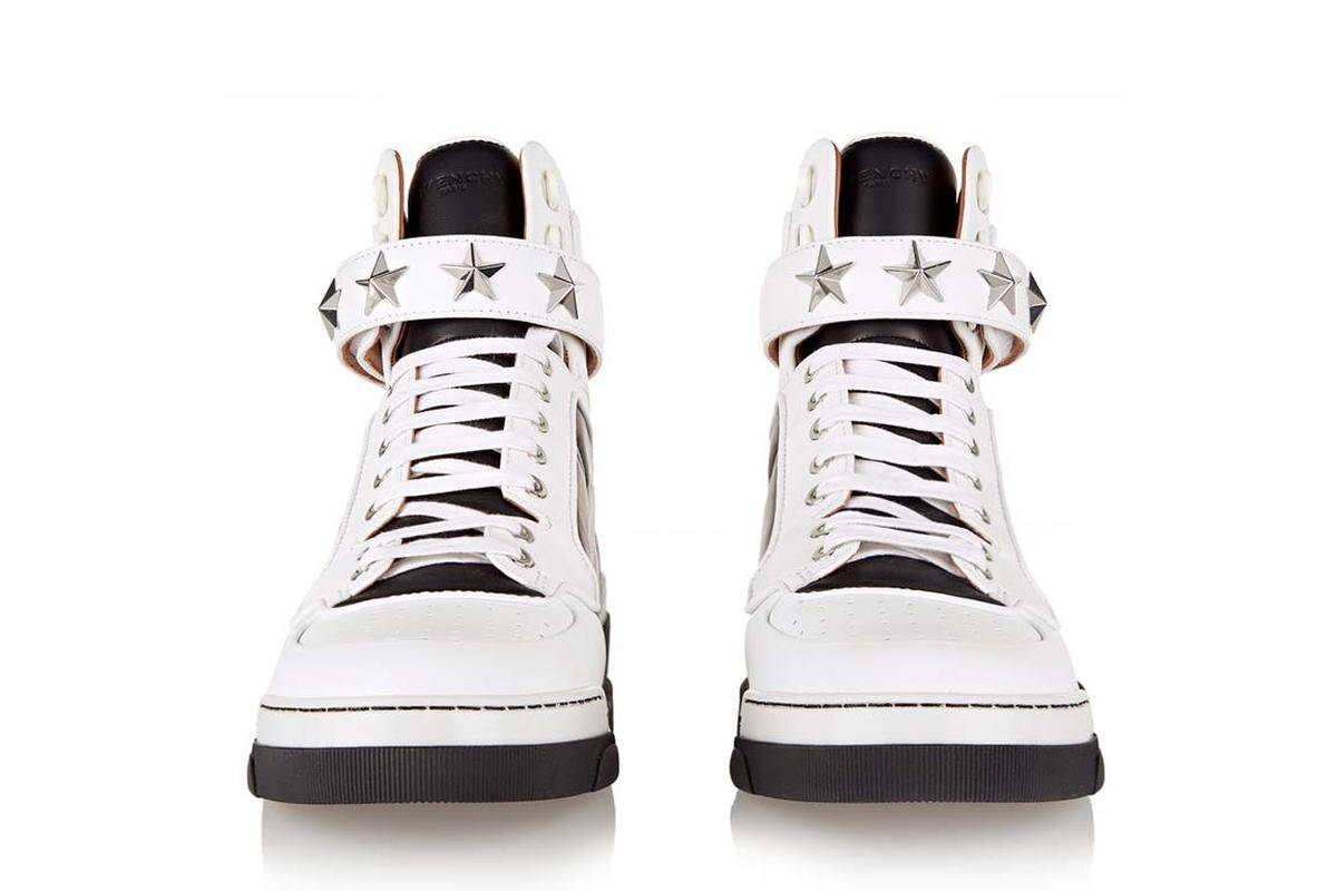 "Tyson Sneakers" aus schwarzem und weißem Leder mit Silbersterne verziert von Givenchy.