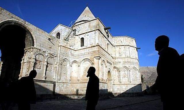 Archivbild: Die armenische Kathedrale Sankt Thaddeus im Iran.