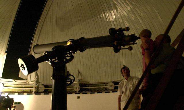 Symbolbild Teleskop