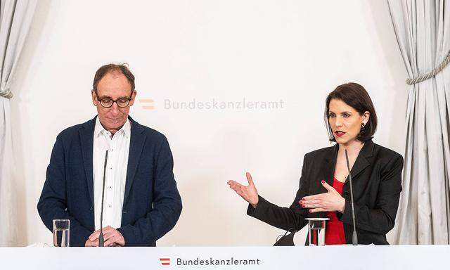 Gesundheitsminister Johannes Rauch (Grüne) und Verfassungsministerin Karoline Edtstadler (ÖVP) 