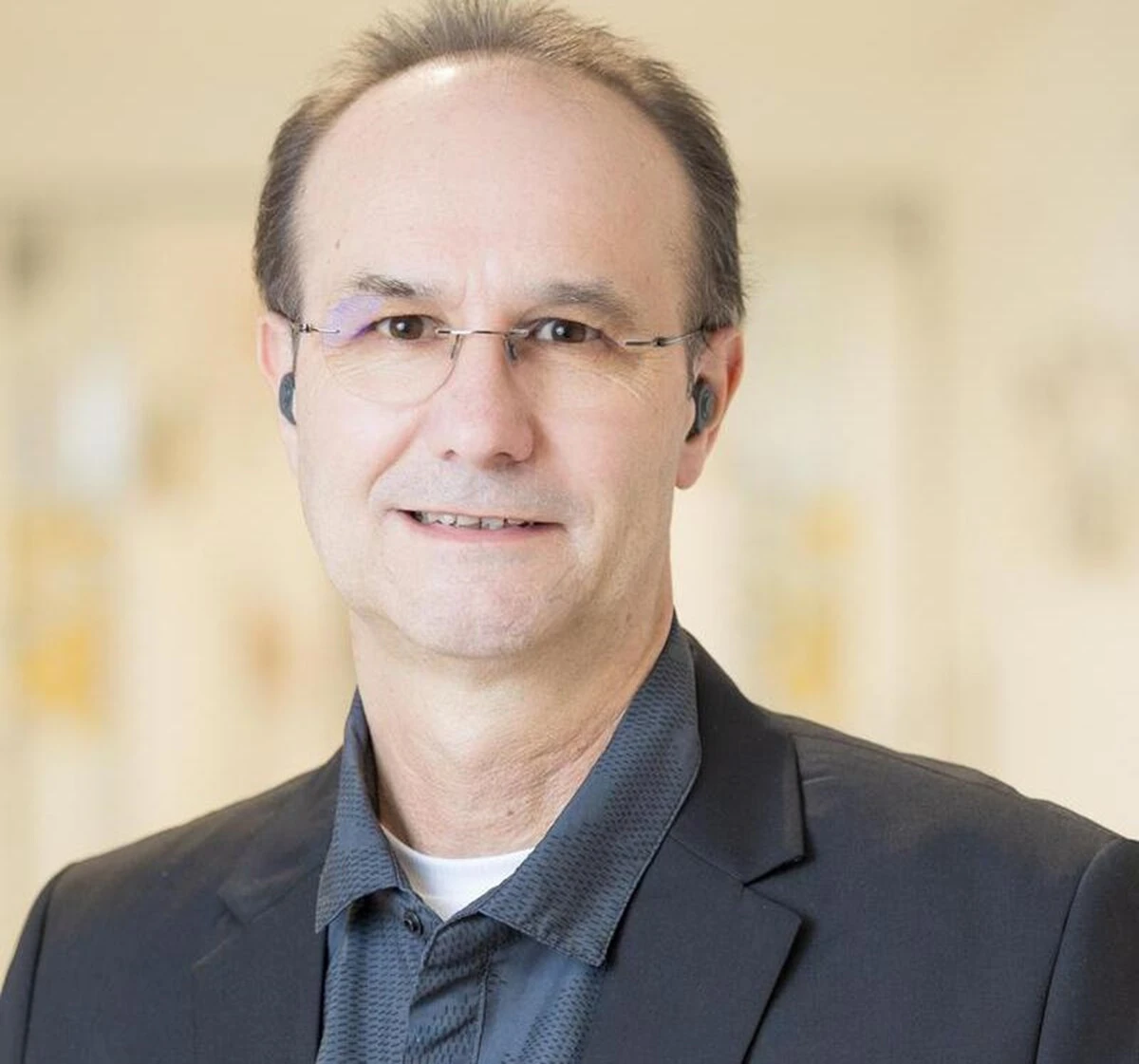 Le neurobiologiste Christian Humpel considère que des vaisseaux sains, comme le cœur, sont essentiels à la santé du cerveau.