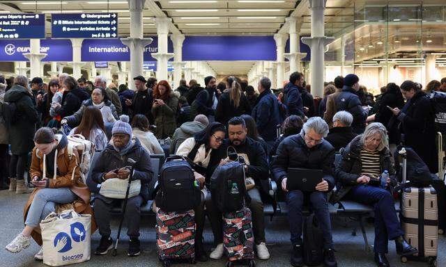 Wenige Tage vor Weihnachten hat ein Streik etliche Bahnreisende zwischen Großbritannien und Frankreich getroffen. 