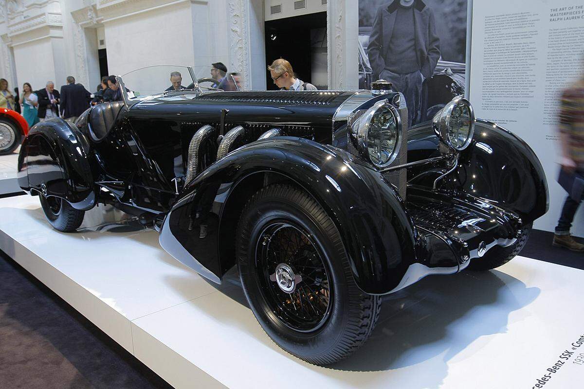 Mercedes-Benz SSK "Graf Trossi"Der Wagen aus dem Jahr 1928 blieb vorerst unverkauft in der Mercedes-Fabrik, ging 1930 nach Japan und kam bald darauf wieder zurück nach Europa. Dort wurde der SSK nach den Wünschen des Industriellen Graf Carlo Felice Trossi, ein begeisterter Rennfahrer, vom Briten Willy White umgebaut. Das Stück ist also ein Unikat. Der Sechszylinder mit sieben Liter Hubraum leistete 300 PS und katapultierte den SSK auf eine Höchstgeschwindigkeit von 235 km/h.