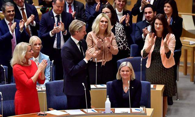 Magdalena Andersson wurde zur Ministerpräsidentin einer Minderheitsregierung gewählt.