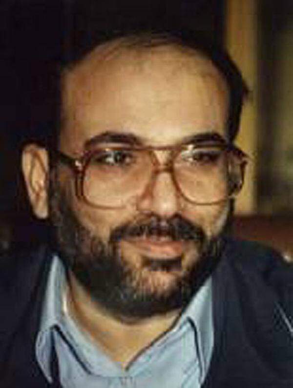 1995 tötete der Mossad auf Malta Fathi Shiqaqi, den Chef der "Bewegung islamischer Jihad". Der Attentäter kam auf einem Motorrad angebraust und schoss seinem Opfer drei Mal in den Kopf. Etwa ein Dutzend Agenten war involviert.