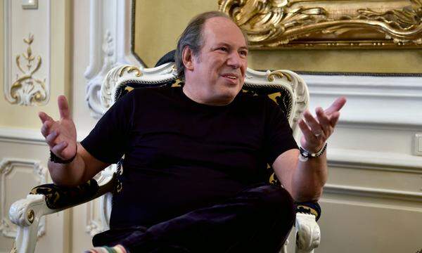 Heuer hat der weltweit bekannten Komponisten Hans Zimmer Österreichs Hymne neu interpretiert. 