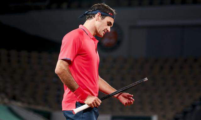 "Ich muss sehen, wie ich aufwache und wie es meinem Knie am nächsten Morgen geht": Federer musste sich zwei Operationen am Knien unterziehen, vor Paris hatte er nur drei Matches gespielt.
