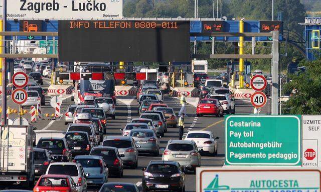 Traffic on the roads to the sea 09 08 2014 Zagreb On most roads in the direction of the sea traf