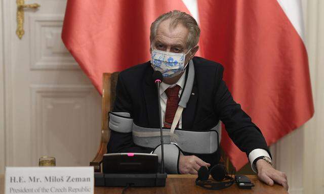 Präsident Zeman will Vakzine aus Russland und China besorgen.