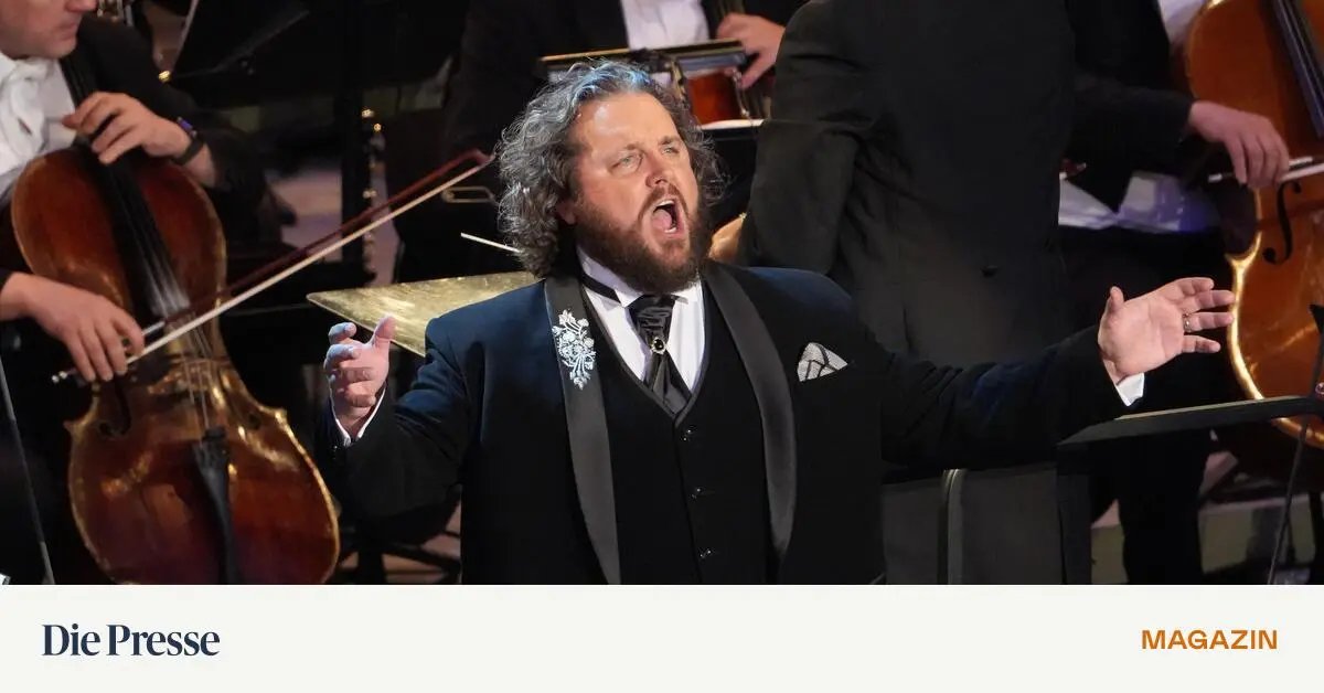 Musikverein-Lippen-schweigen-mit-dem-Operetten-Baritenor-premium-
