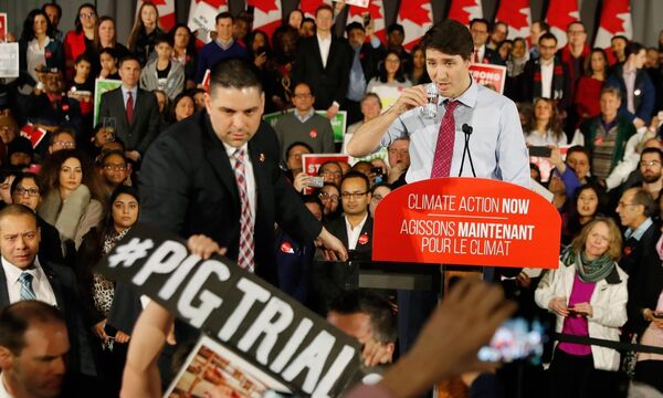 Der Widerstand gegen den "Überflieger" Justin Trudeau wächst.